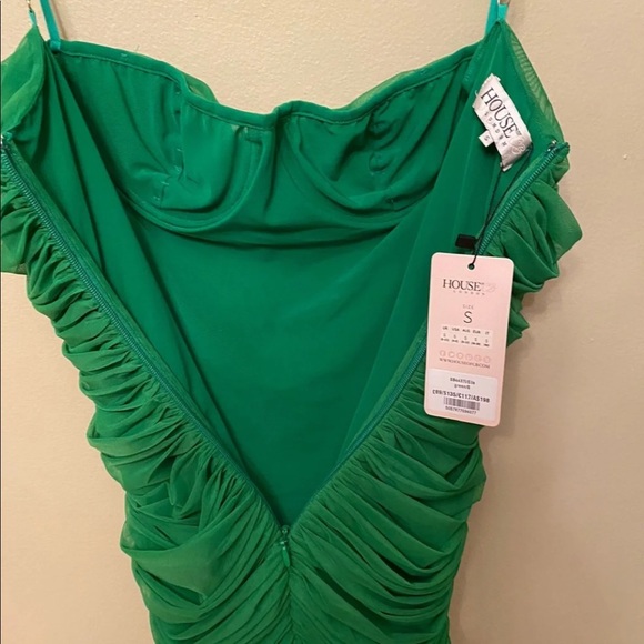 💕💕 SOLD!! HOUSE OF CB EMERALD GREEN ELLA DRESS!! - Picture 5 of 8